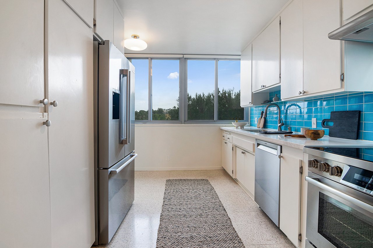 8701 Delgany Ave, #208