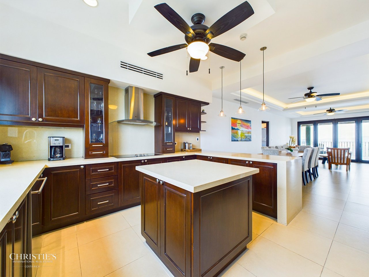 360 - 310 Splendor Penthouse