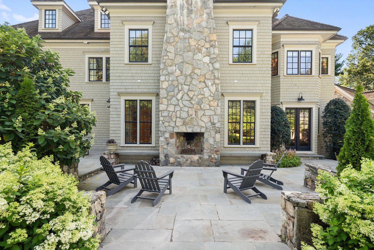 9 Greenbrier Road