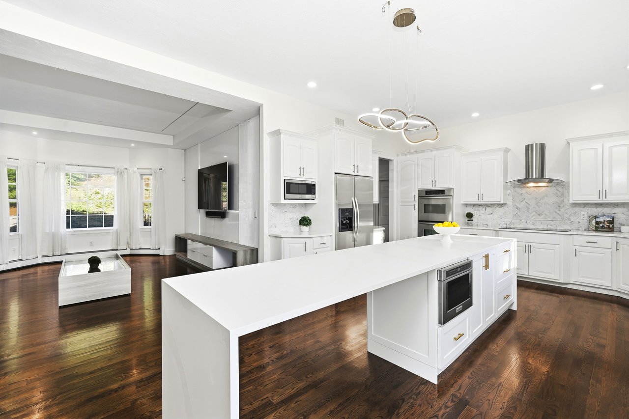 25 Collins Rd