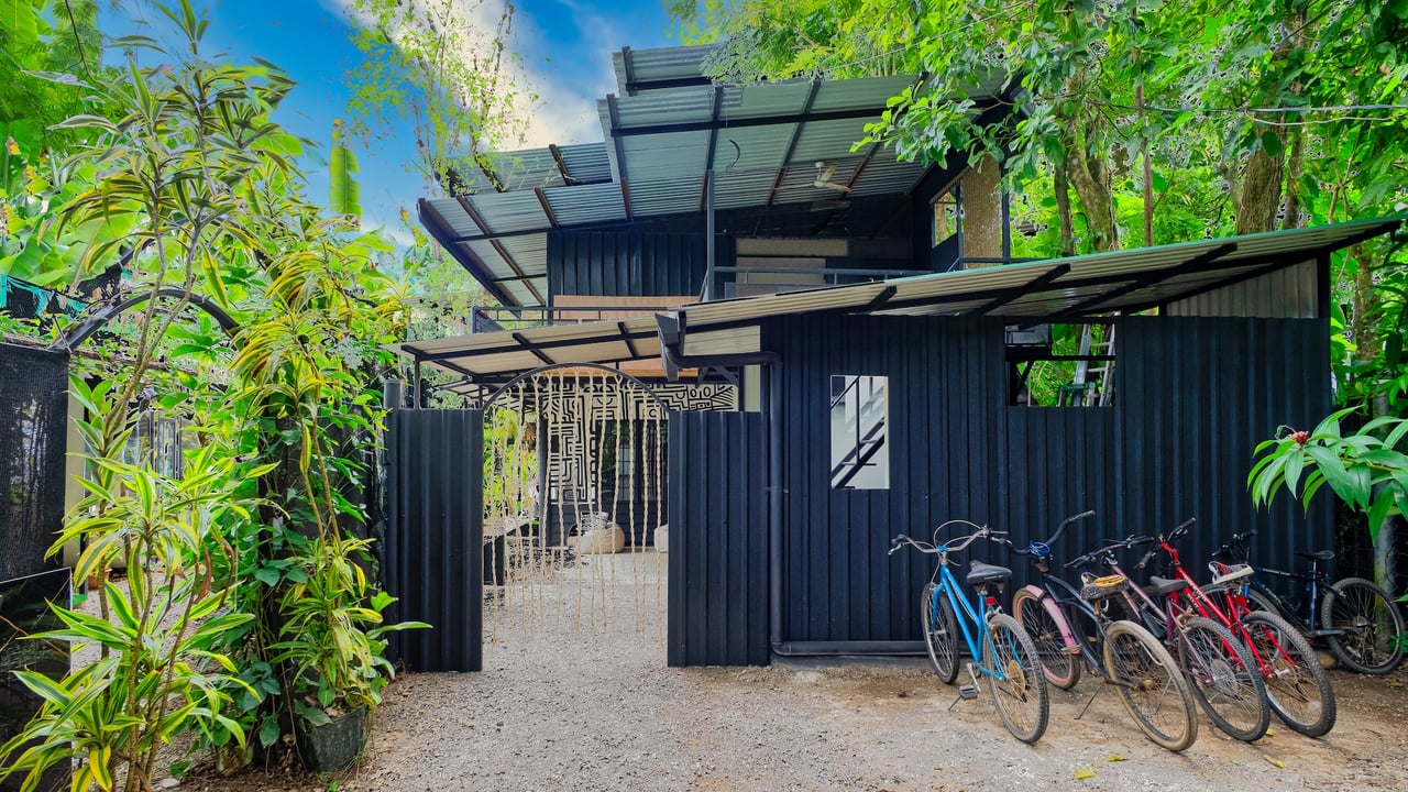 Turnkey Jungle Hostel with 16 Beds, Pool & Strong Revenue Potential Near Marino Ballena National Park