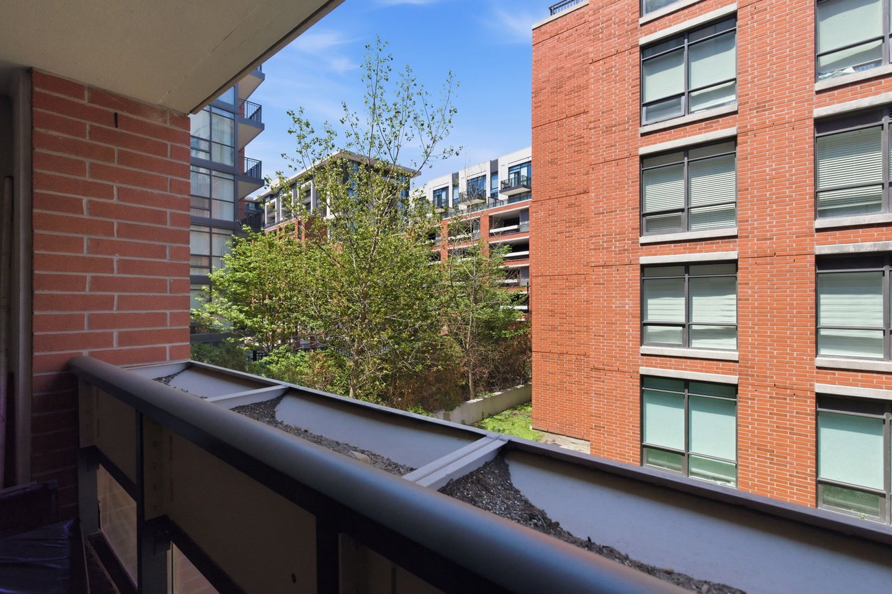 800 Lawrence Ave W Unit 304