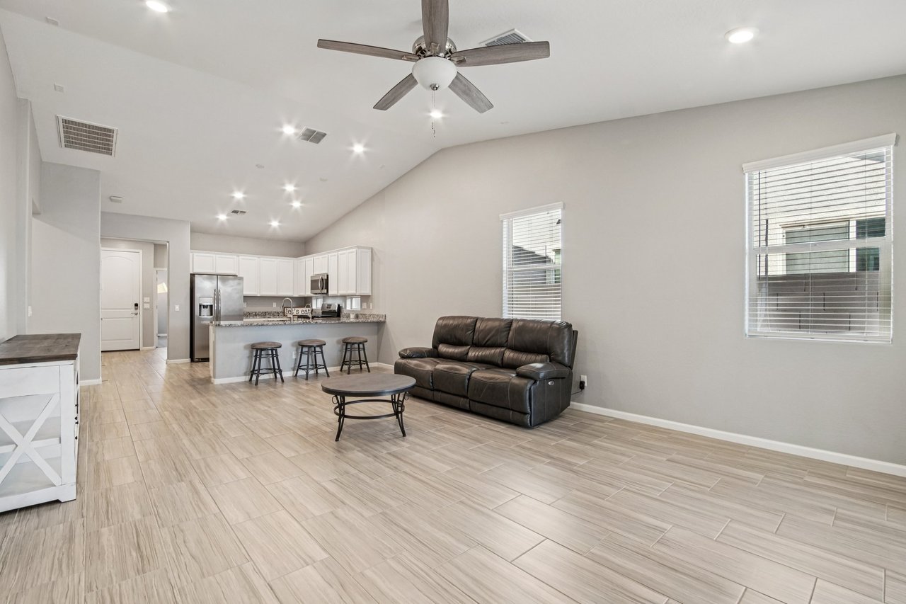 12413 W Myrtle Ct, Glendale, AZ 85307