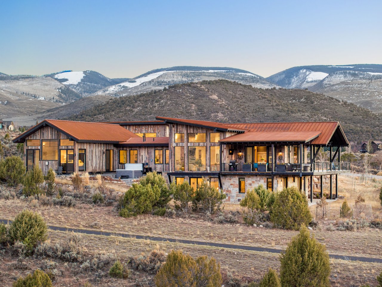 891 E Haystacker Drive