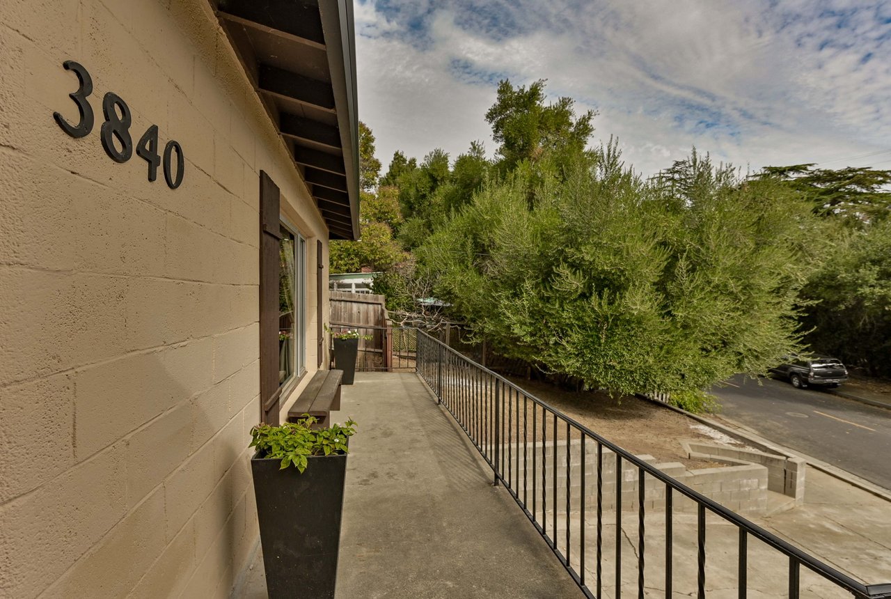 3840 Canyon Way, Martinez