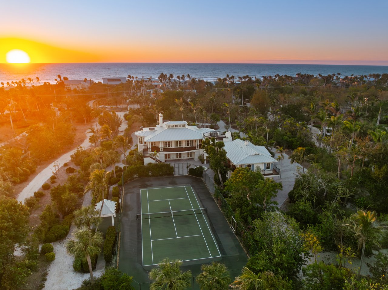 16475 Captiva Dr