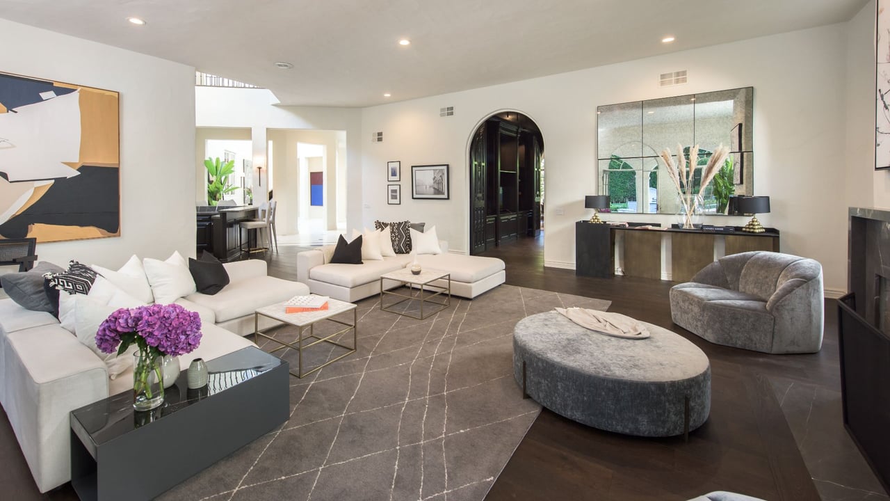 1275 Benedict Canyon Dr