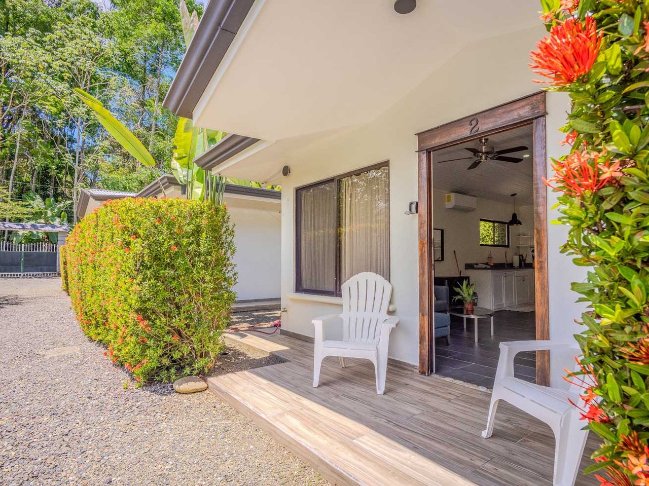 Tropical 3-Cabin Home with Pool and Gardens in the Heart of Uvita