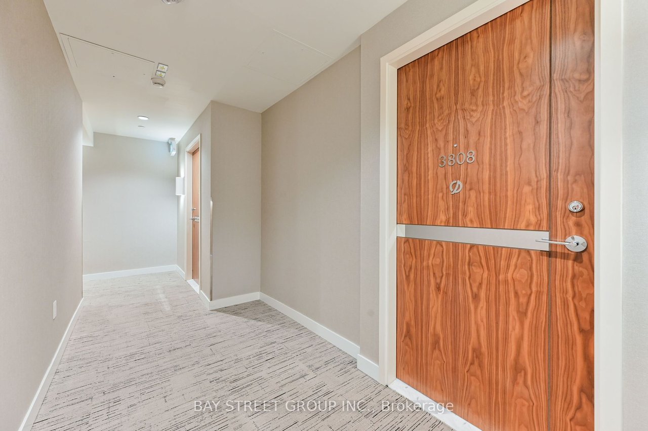 NORTH YORK'S MOST LUXURIOUS PENTHOUSE