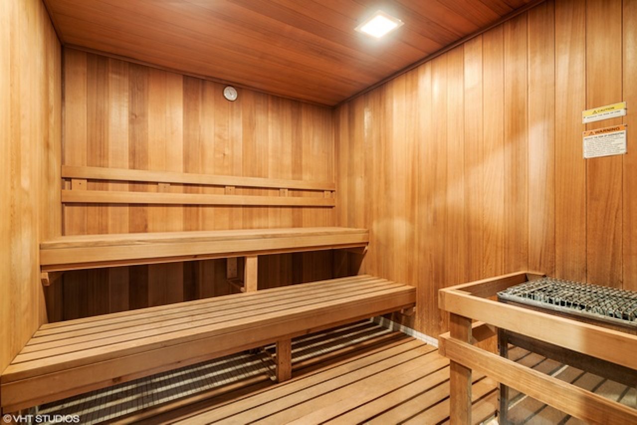 310 S Michigan Ave Unit 202