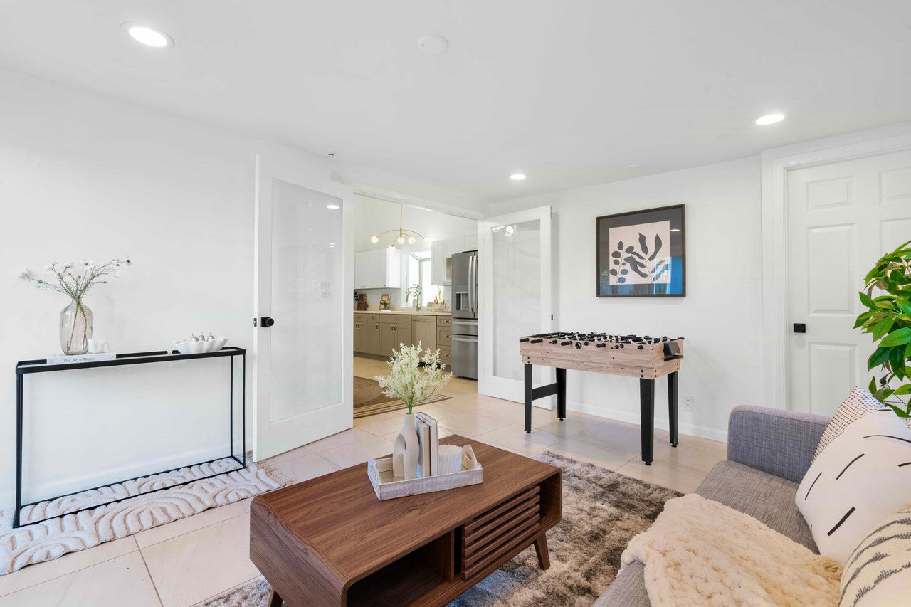 32490 Lake Temescal Ln