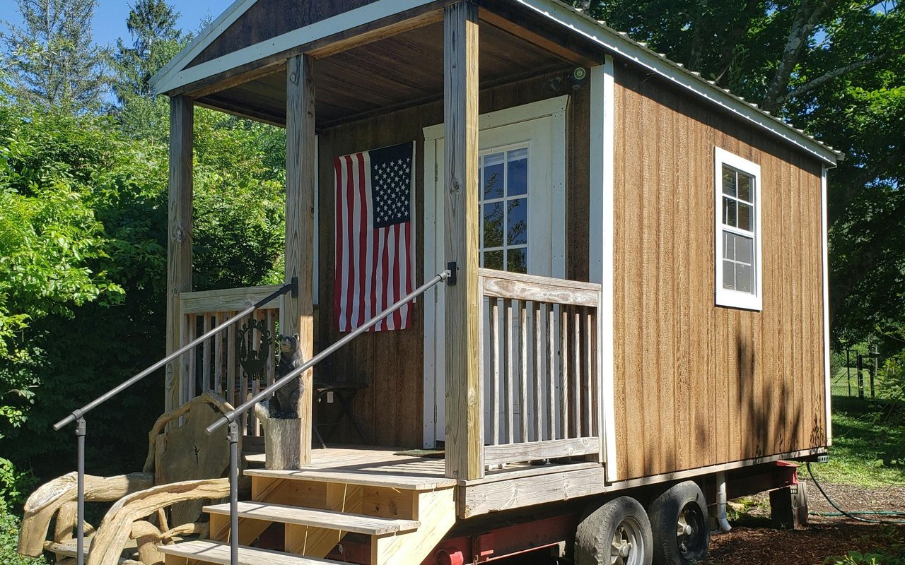 What is a Tiny House? We Explain This Huge Real Estate Trend For A Minimalist Living