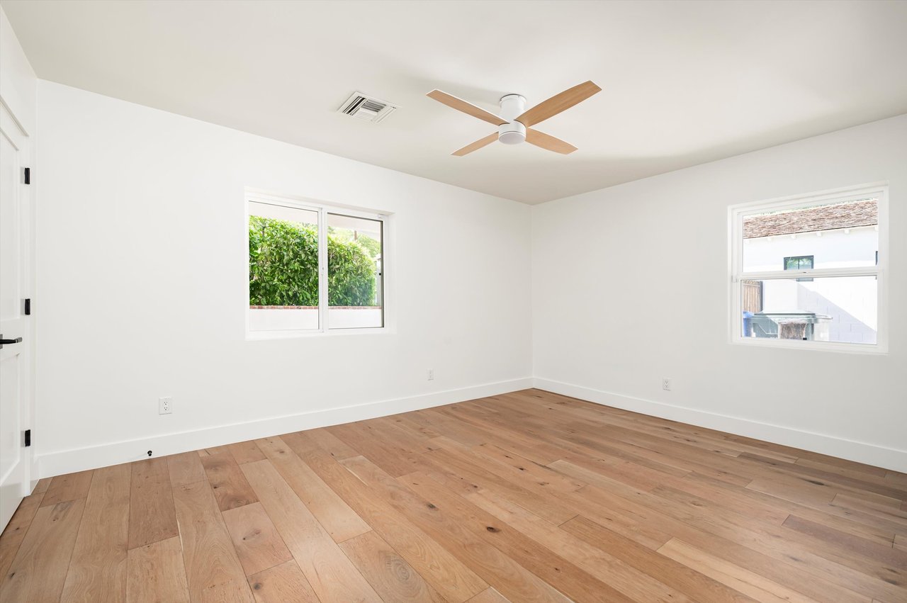 3131 N 53RD Place