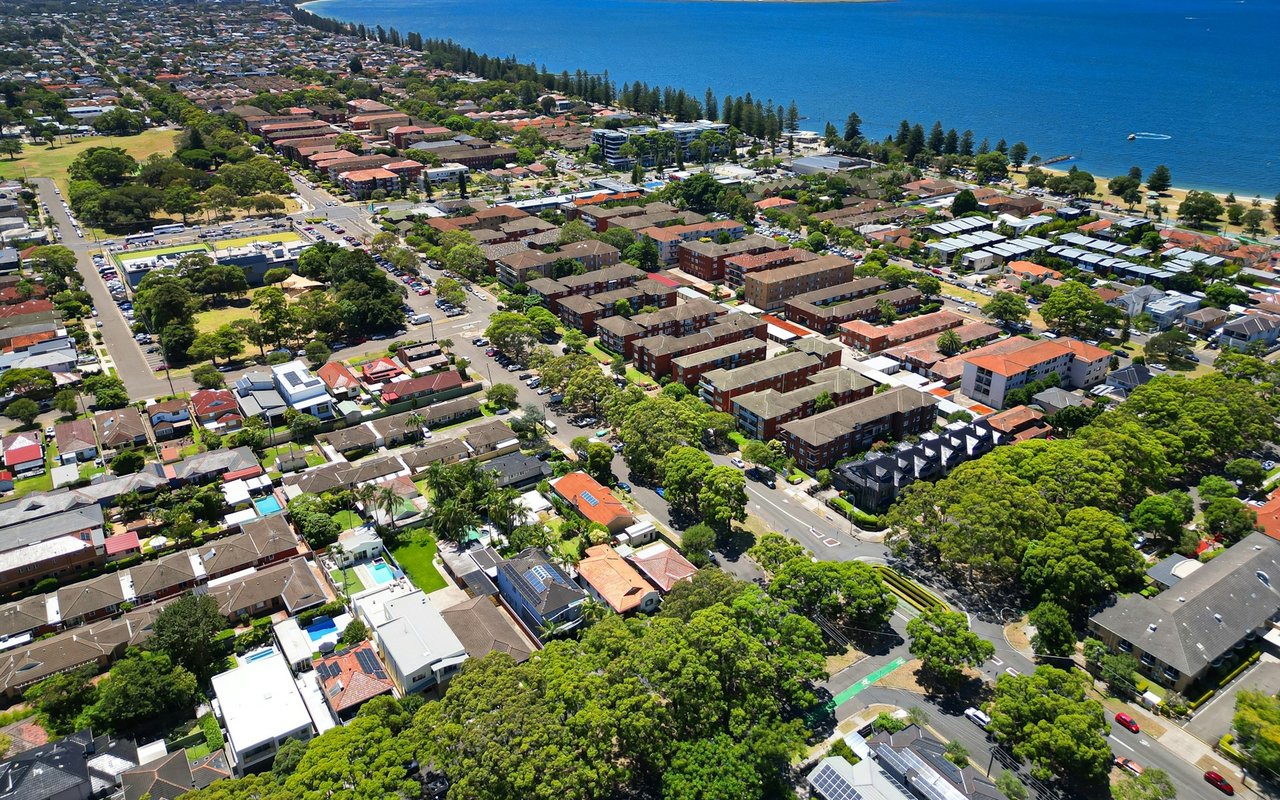 Casanova / Oak Knoll