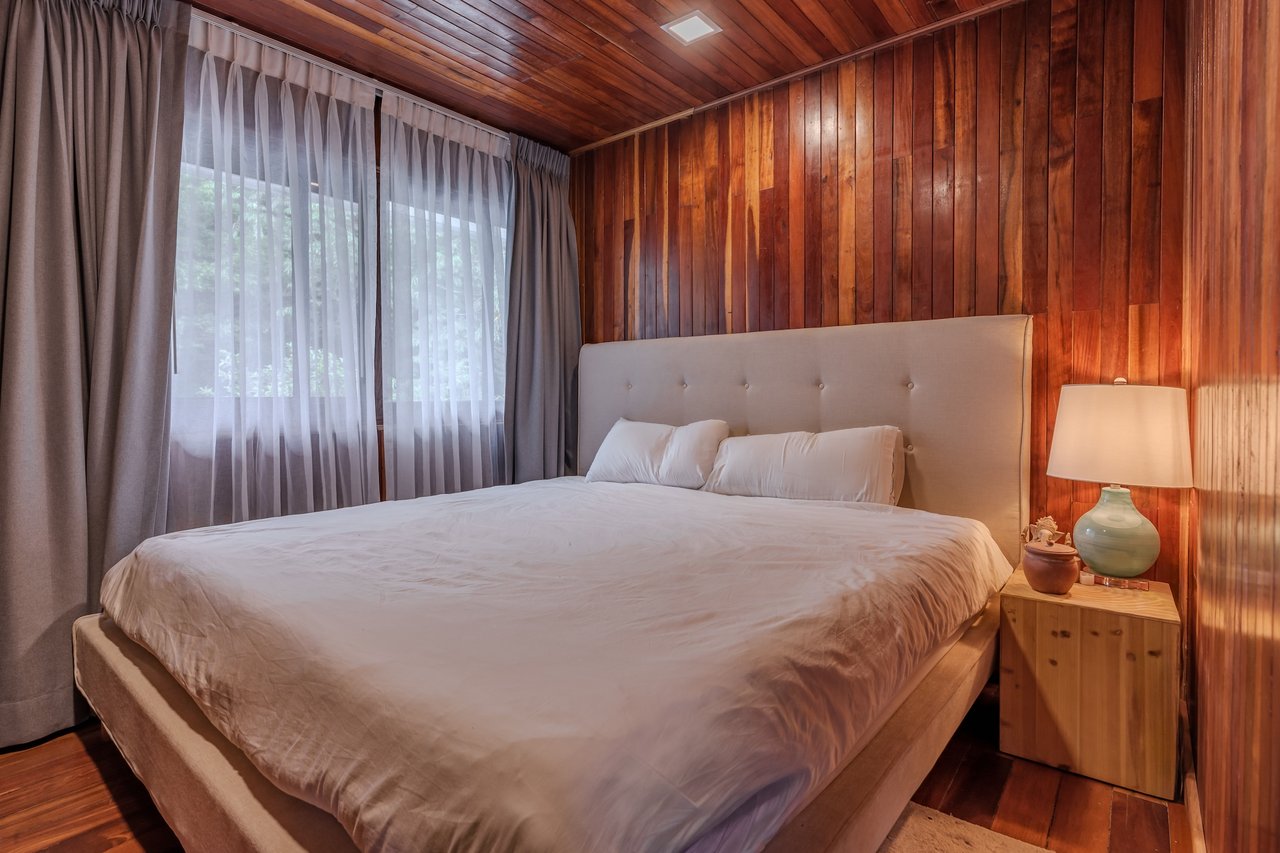 Eco Luxury Estate in Monteverde with Panoramic Gulf Views & Flat Land