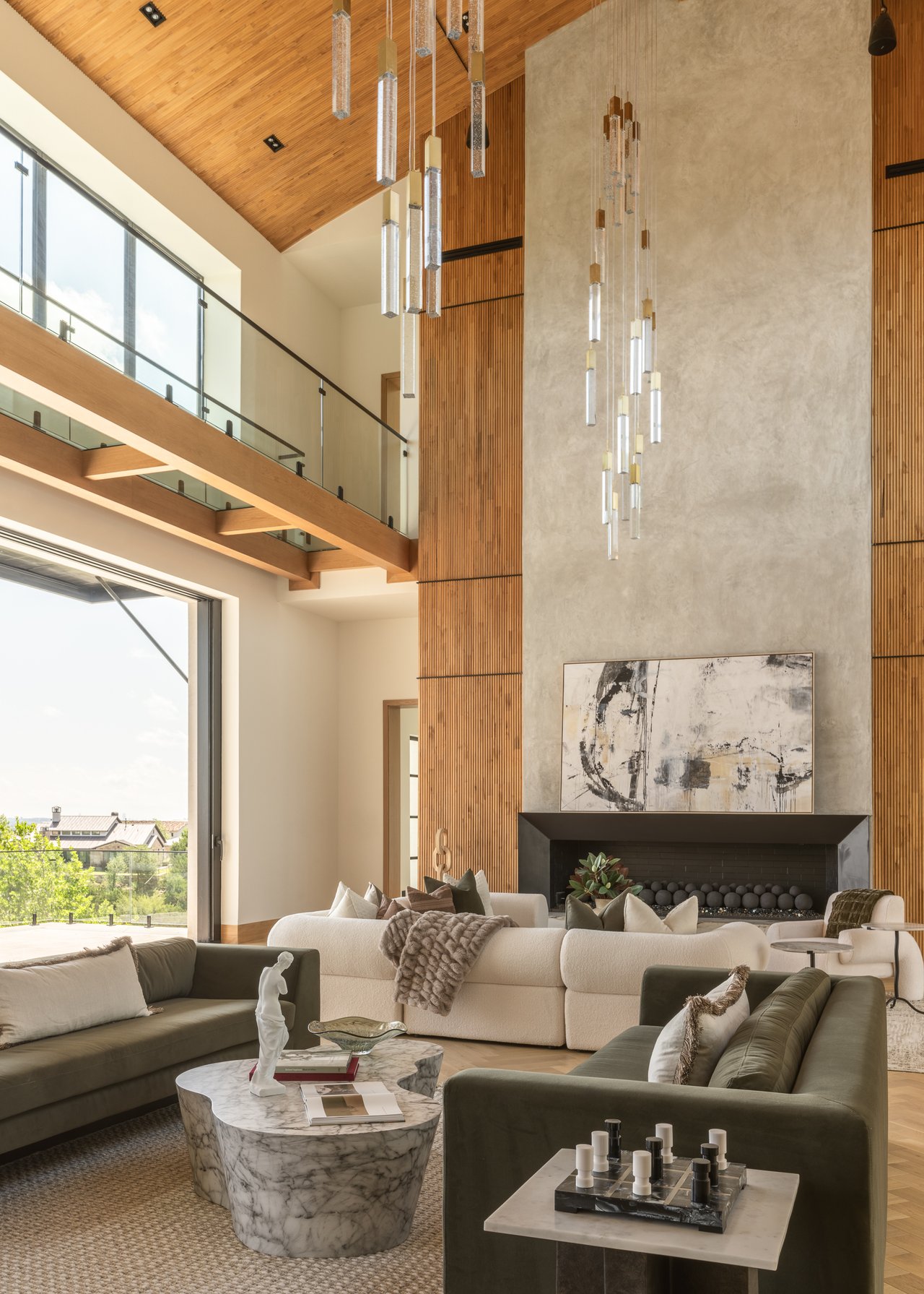 SPANISH OAKS ORGANIC MODERN