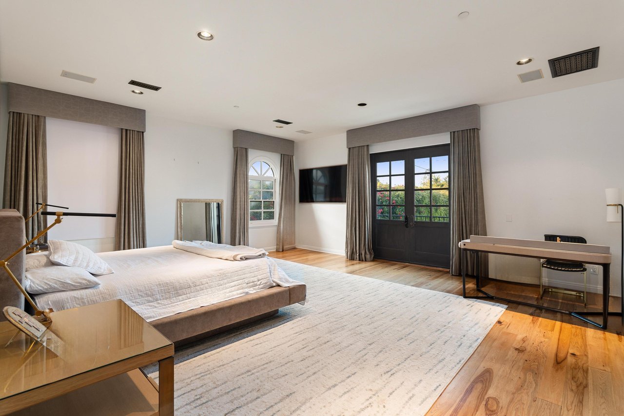327 22nd St, Santa Monica