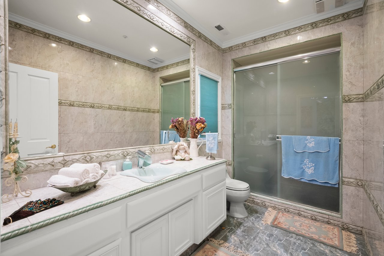 16840 Cypress Way