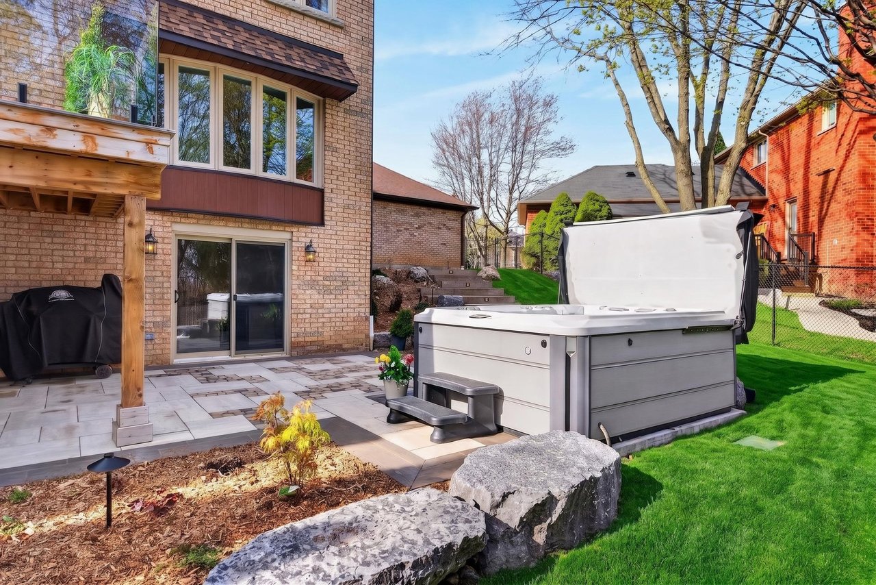 Grand Tyandaga Estate