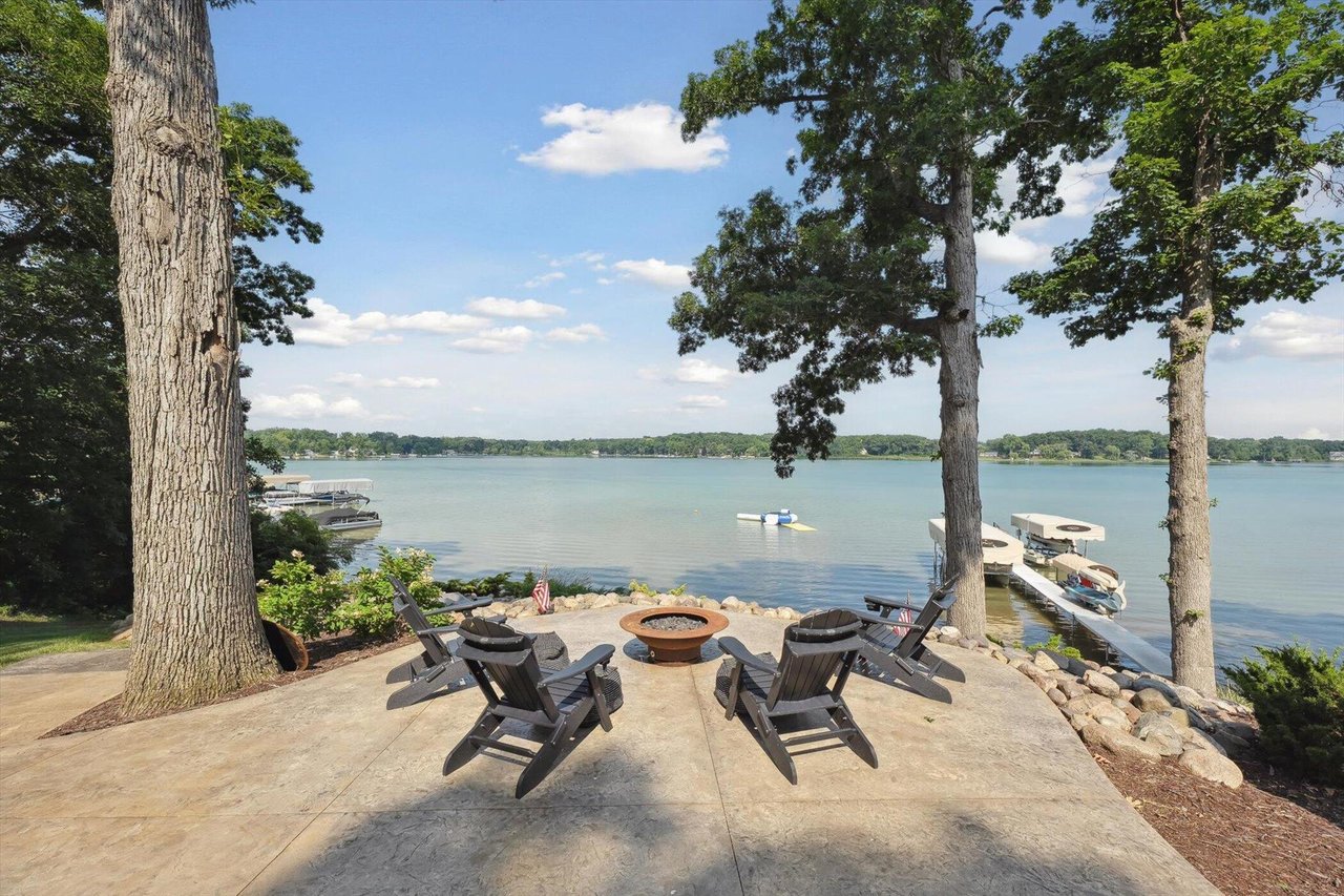 240 AQUAMARINE DRIVE