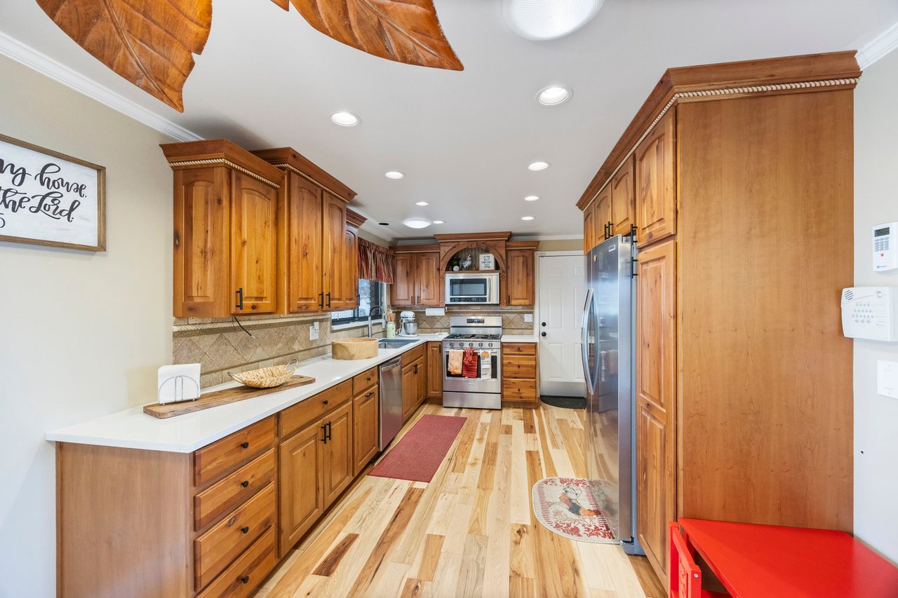 4372 S Hawarden Cir