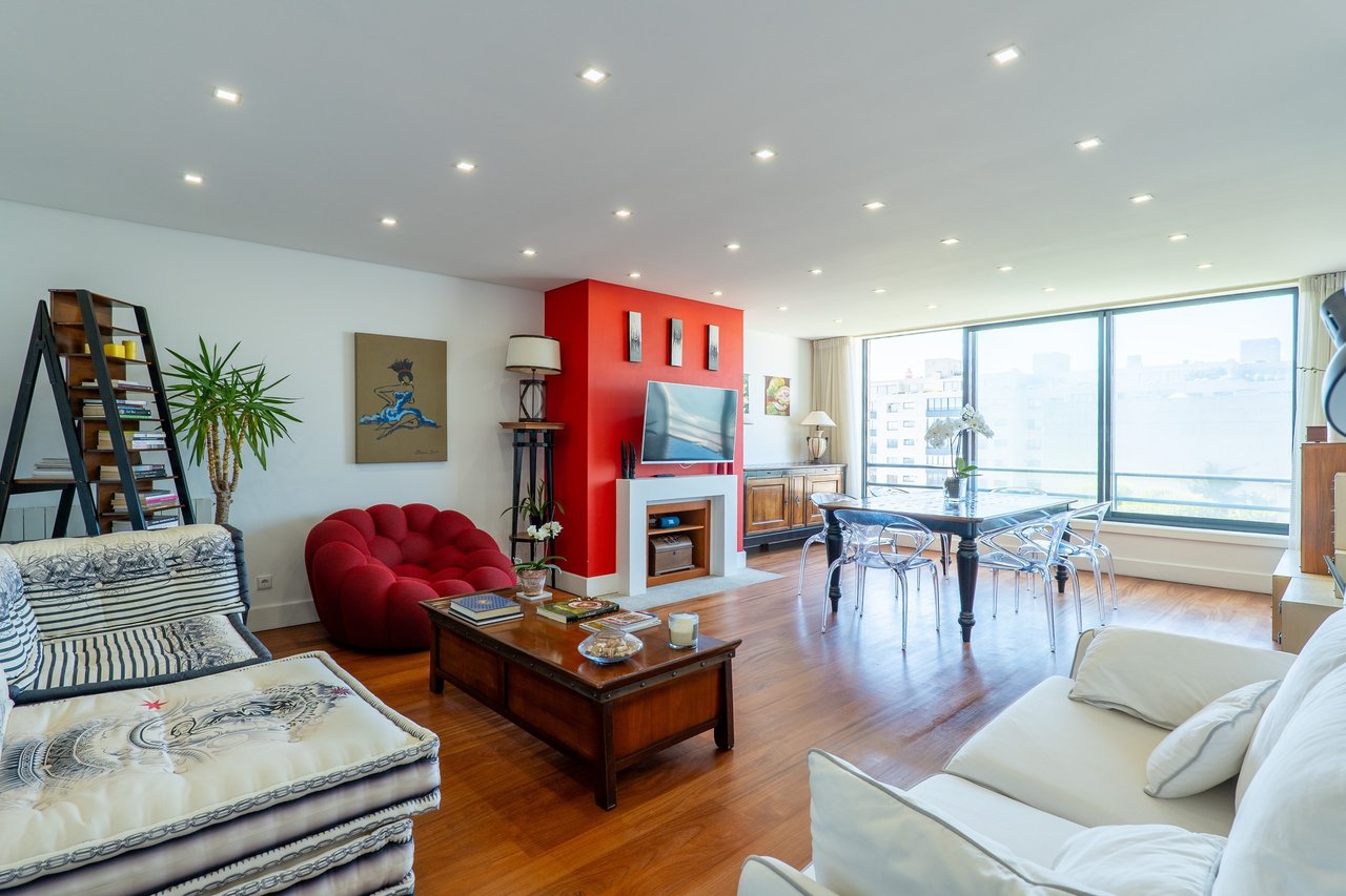 3-bedroom Sea View Duplex in Leça da Palmeira – Elegance, Space & Unmatched Location