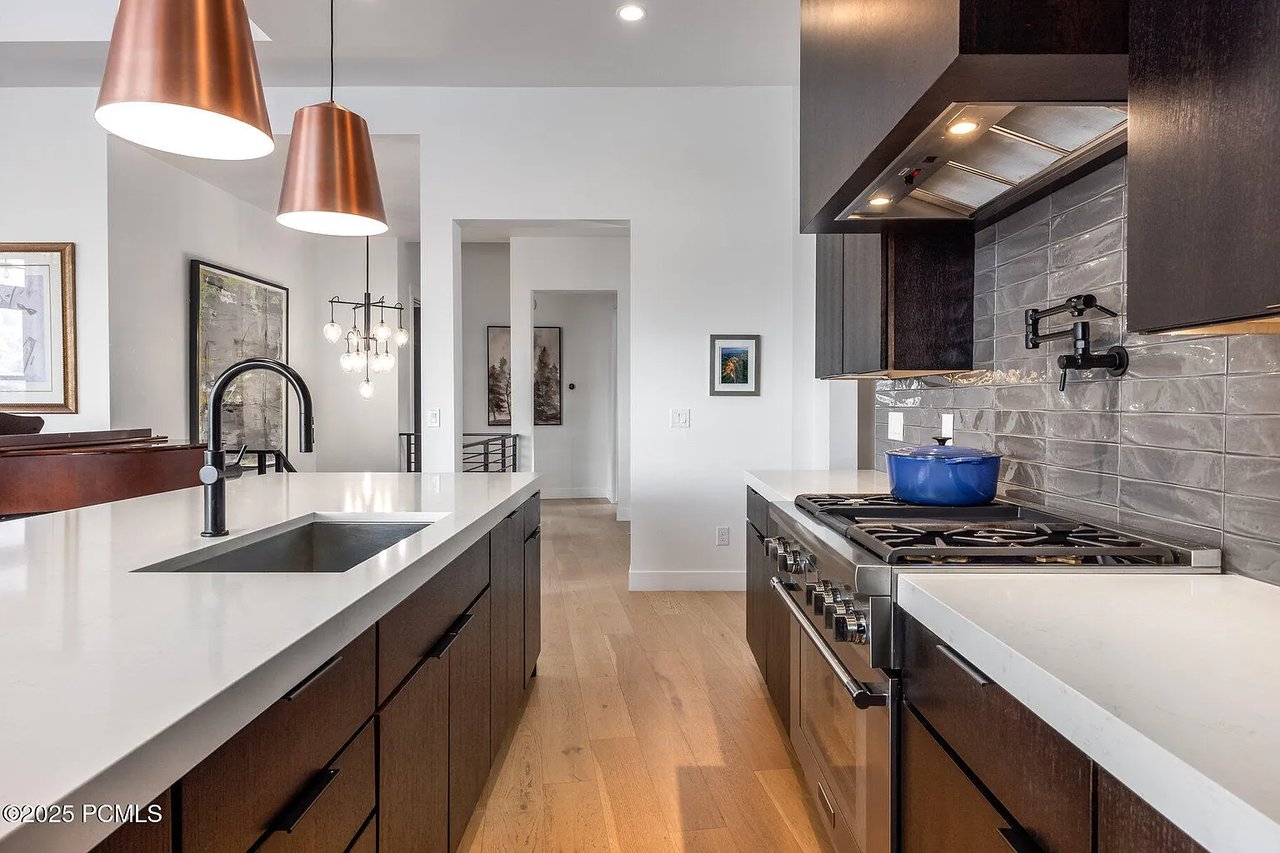 12709 N Belaview Way