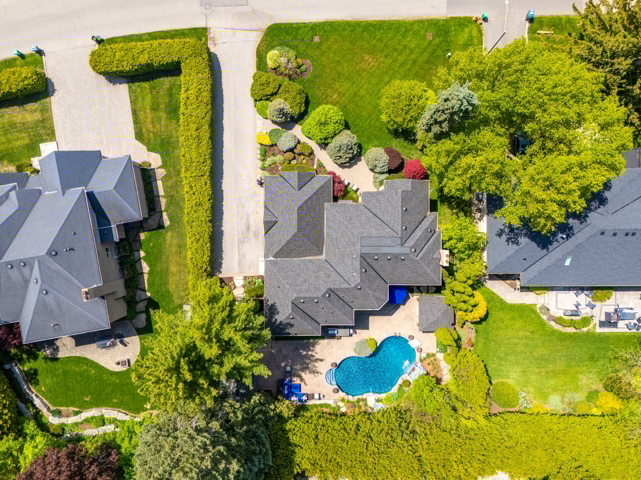 1277 Woodeden Dr