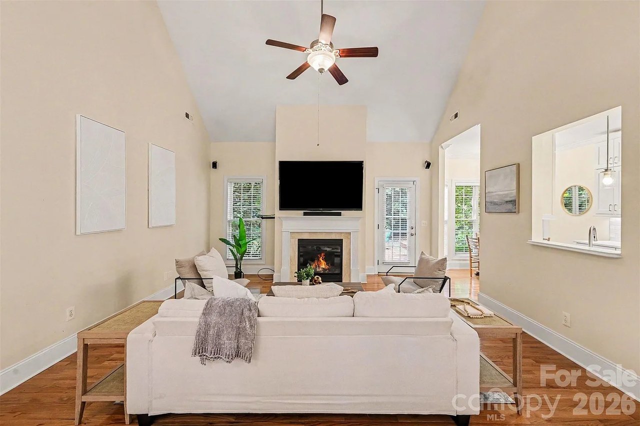 1109 Moray Ct