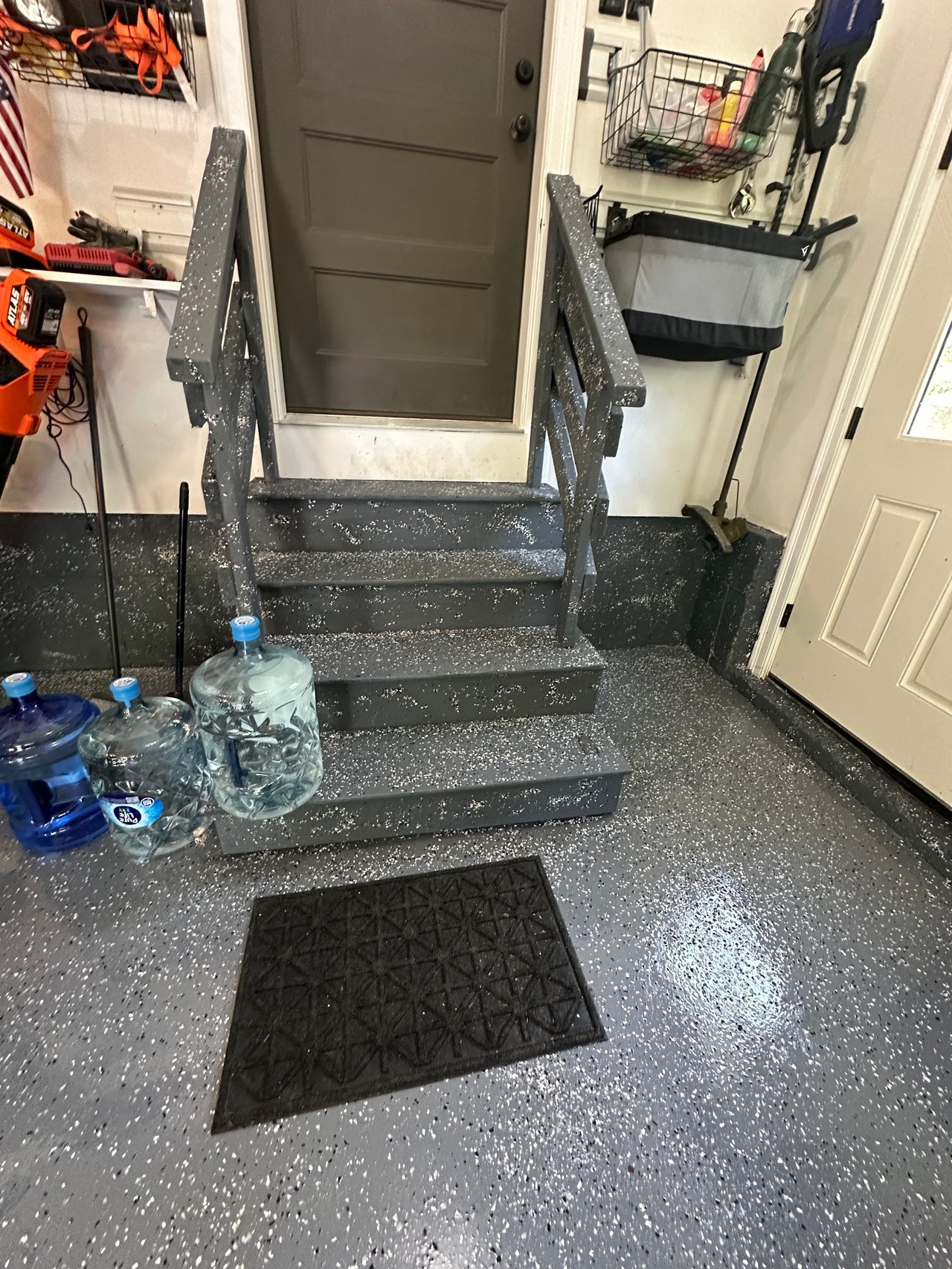 EPOXY YOUR GARAGE FLOOR