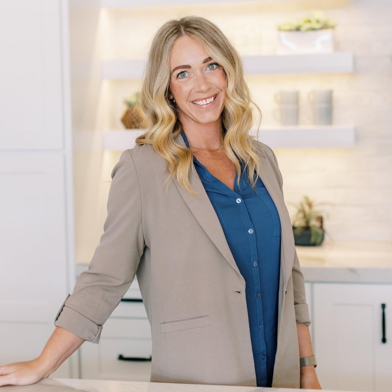 Wendi Blair Gilbert, AZ Real Estate Agent Headshot