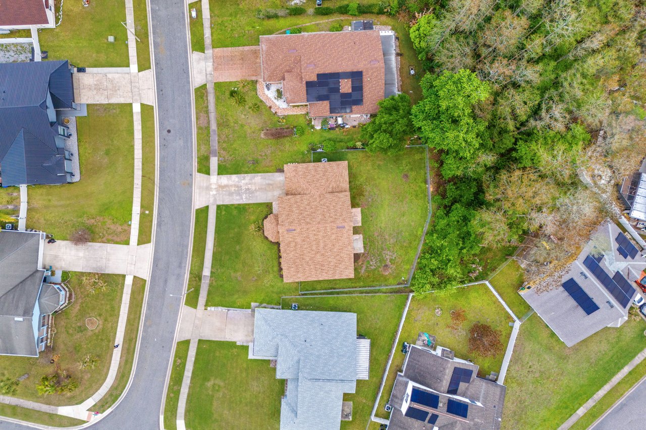 806 VERMONT WOODS LANE