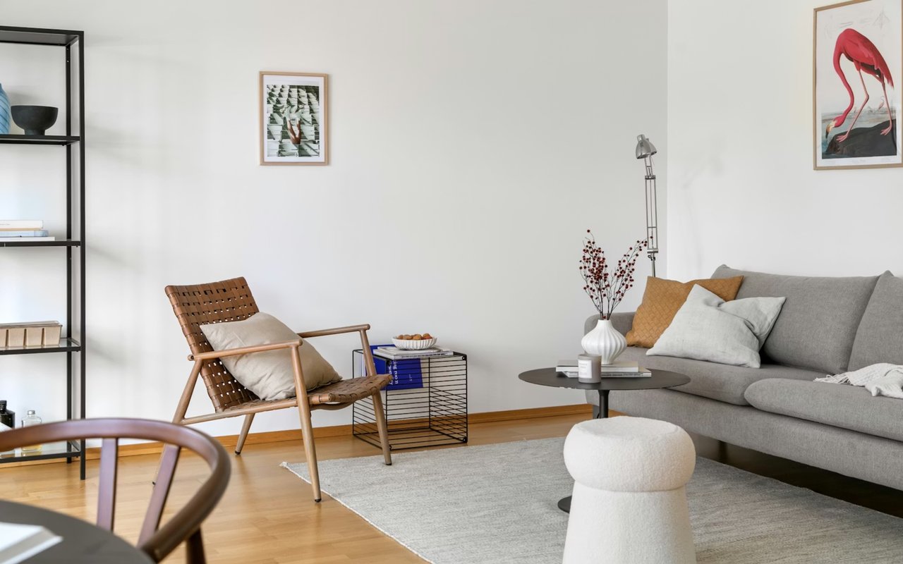 Should You Sell Before Buying? How to Decide What’s Right for You