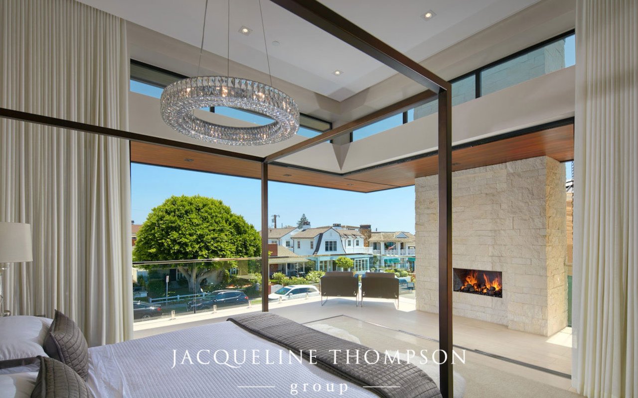 Lights, Action, In Escrow!