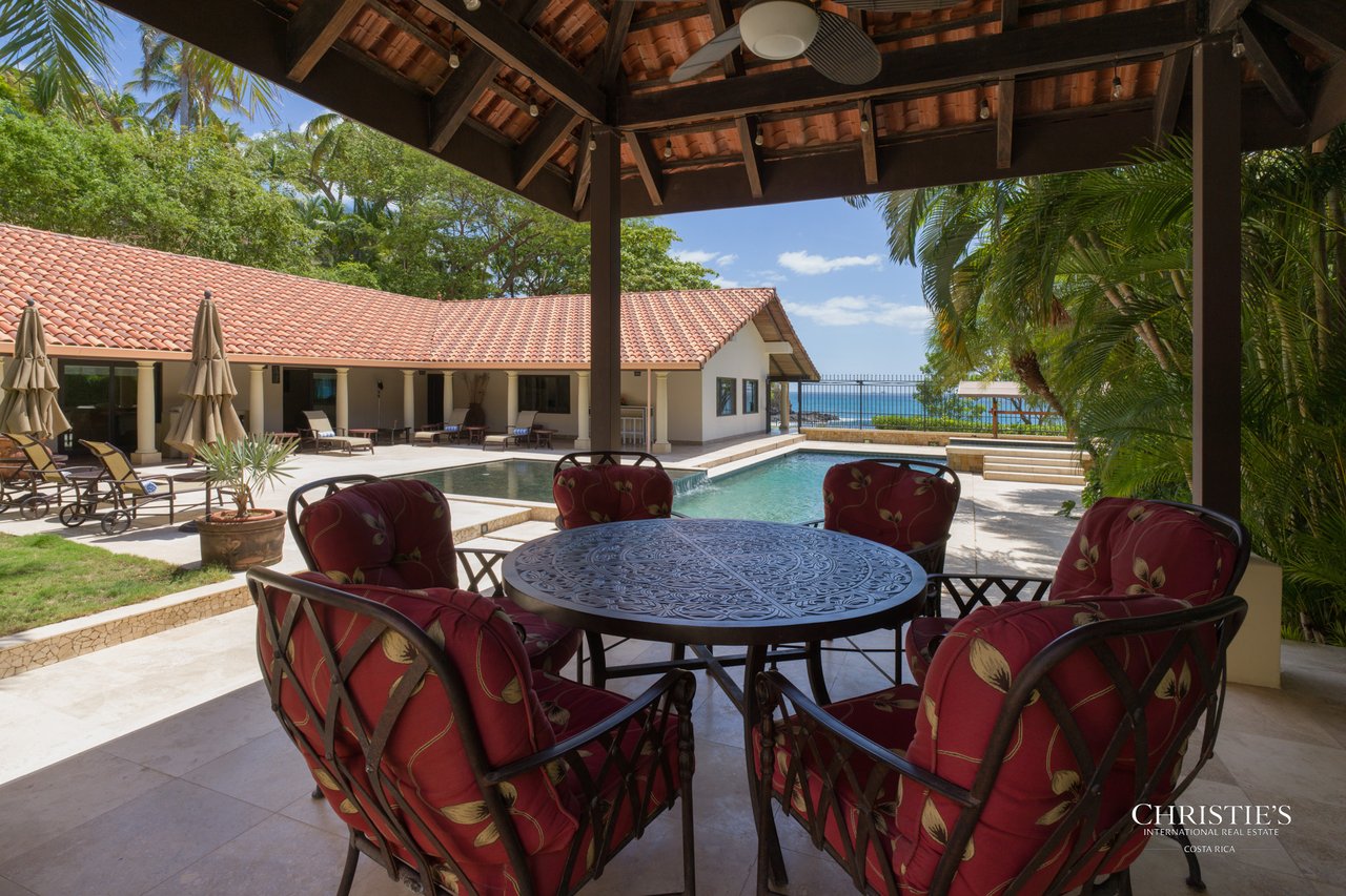 Casa Playa Bonita | Beachfront Luxury Estate in Playa Flamingo