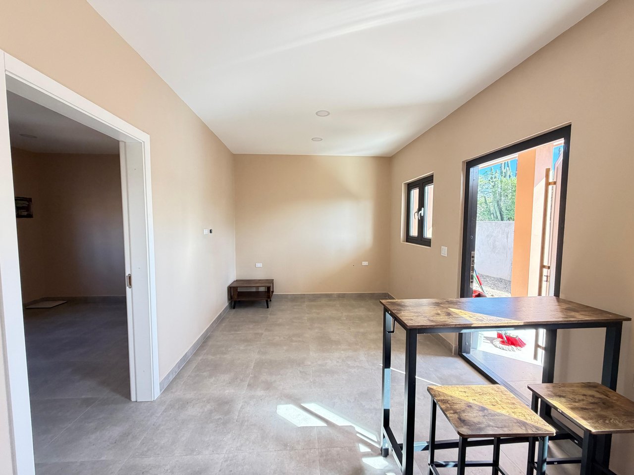 4 One-Bedroom Apartments