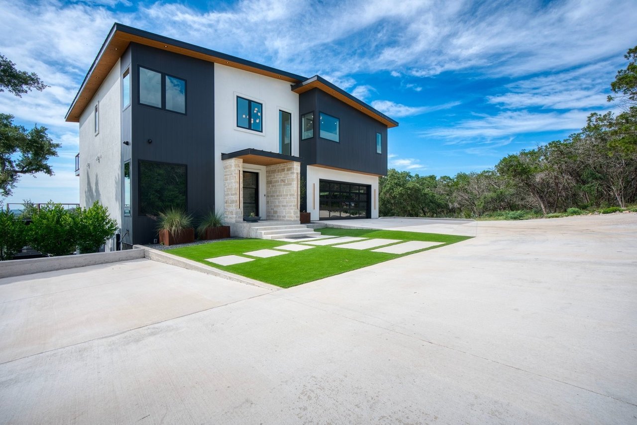 Luxxis Design 1104 Summit