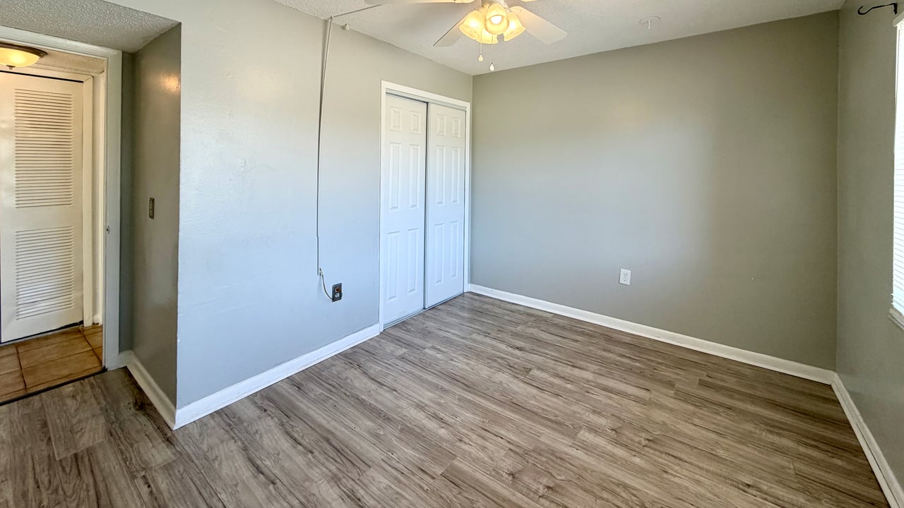 Spacious Ground-Floor Apartment for Lease in Winter Springs