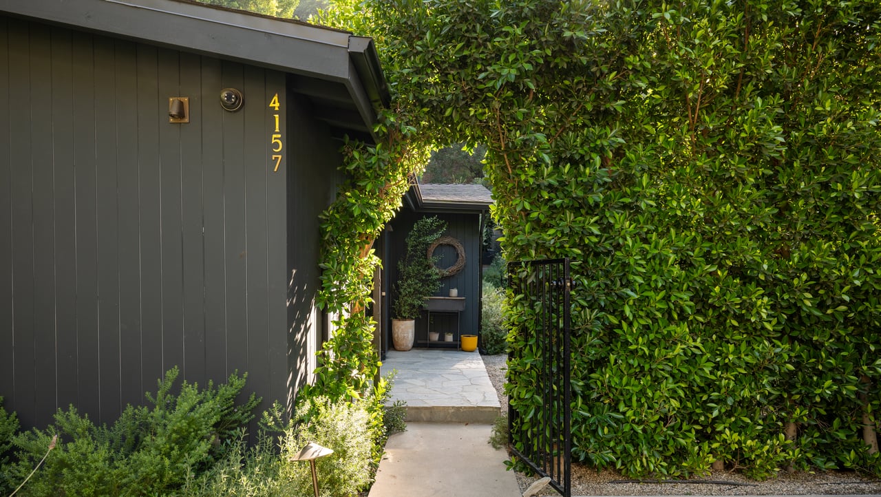 4157 Sunswept Dr, Studio City