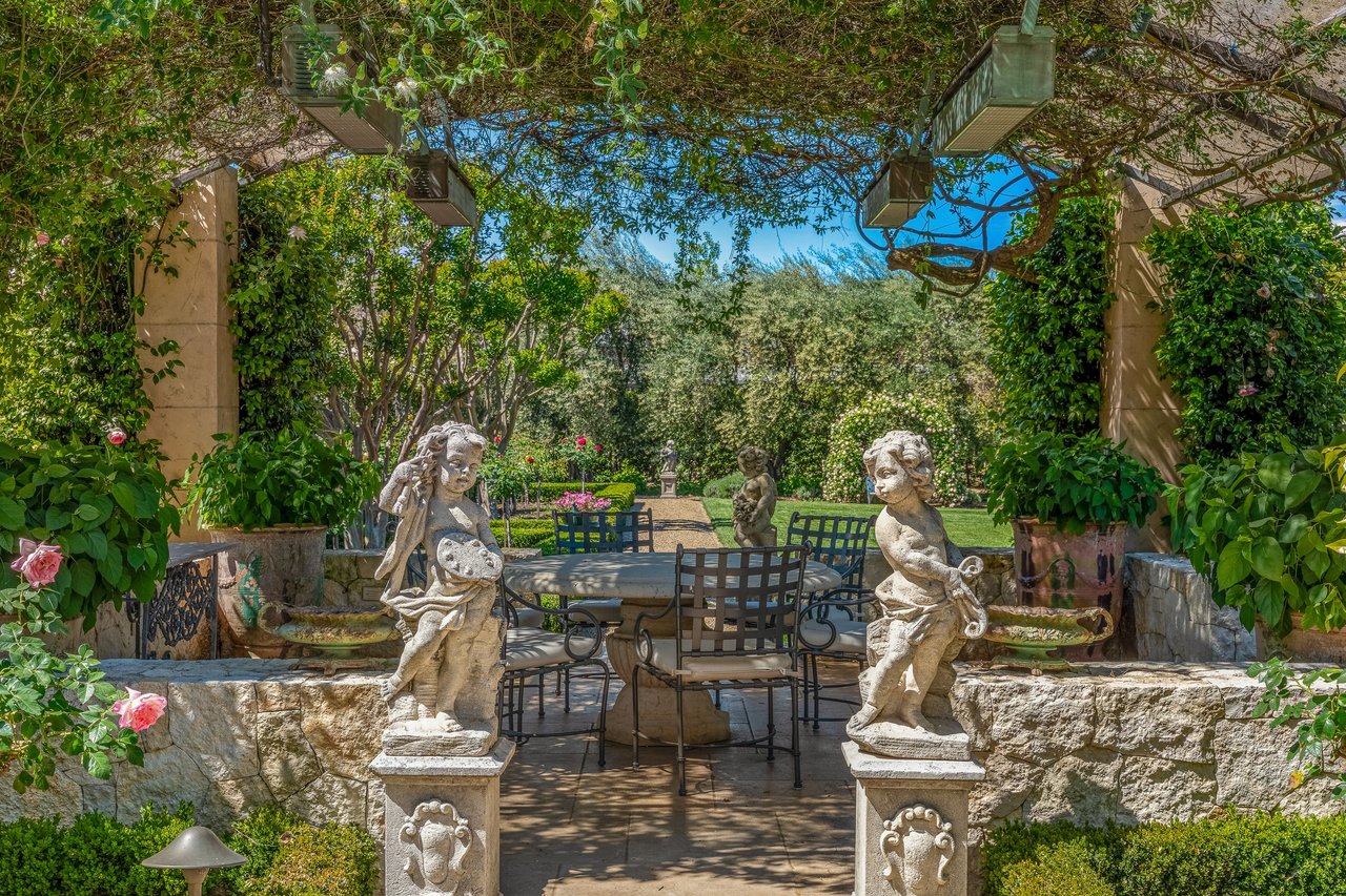 Mills Lane, St. Helena