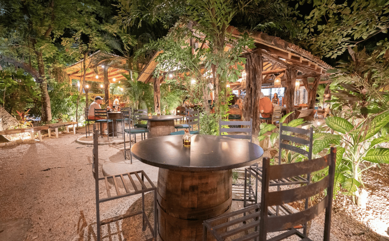 El Huerto Restaurant And Cabinas - Premier Investment