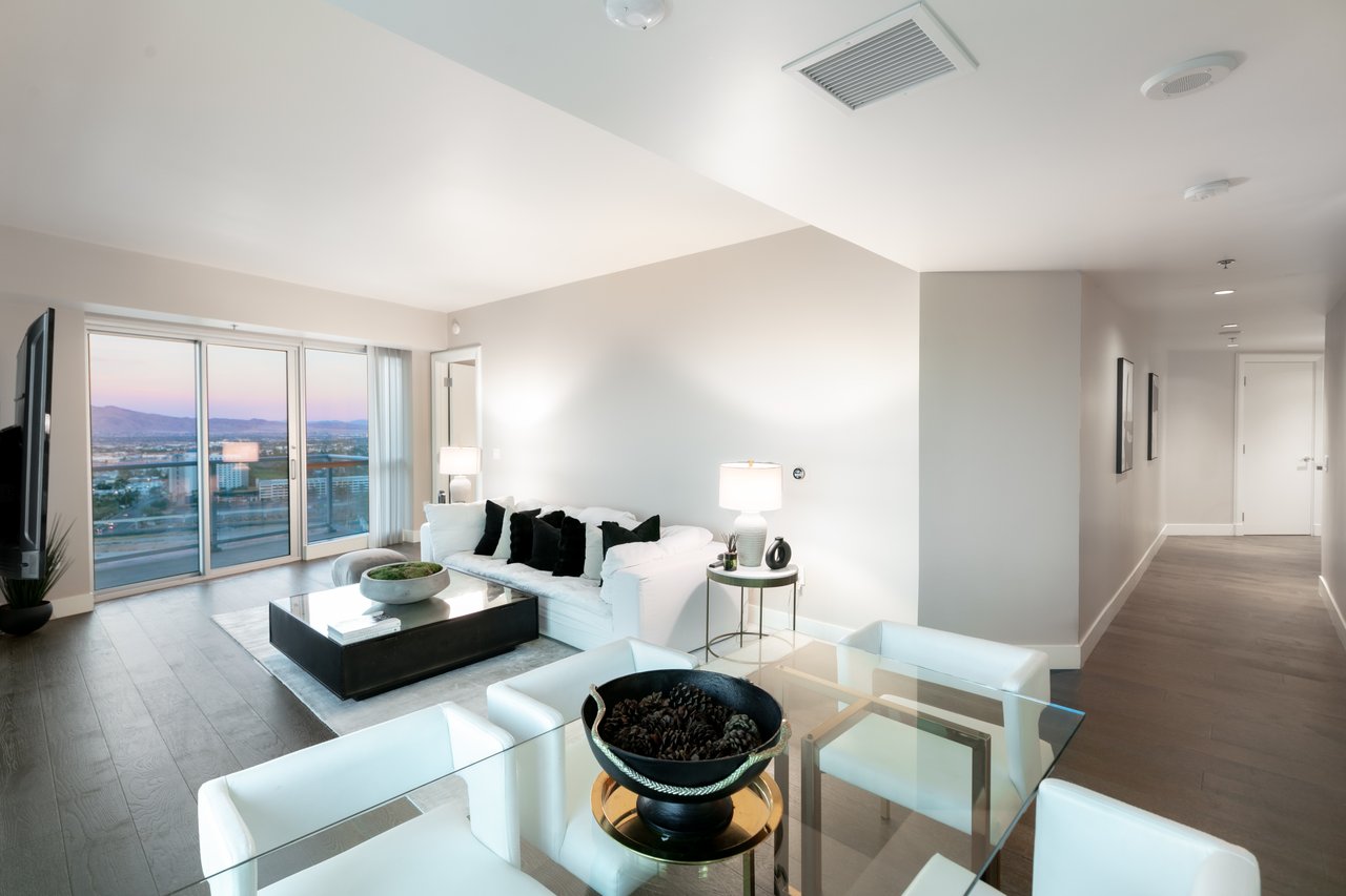 2700 Las Vegas Boulevard 2303
