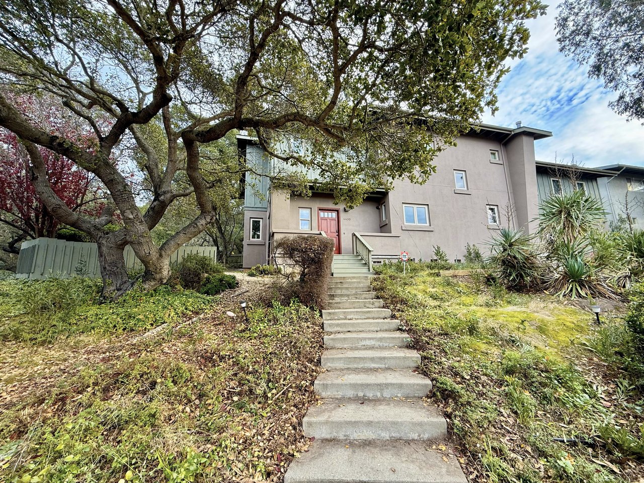 4400 Saint Andrews Rd, Oakland, CA-94605