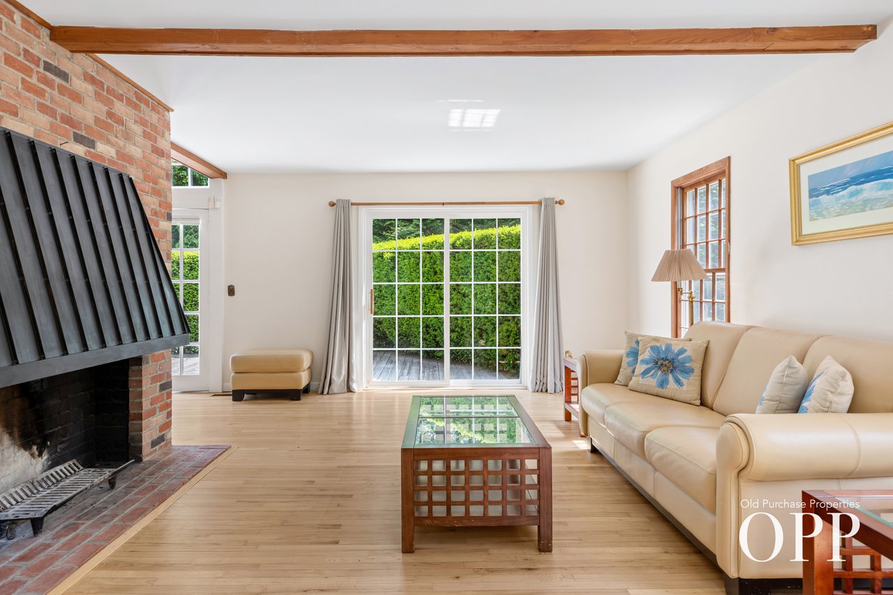 2/3 Acre Gem in the Hamlet