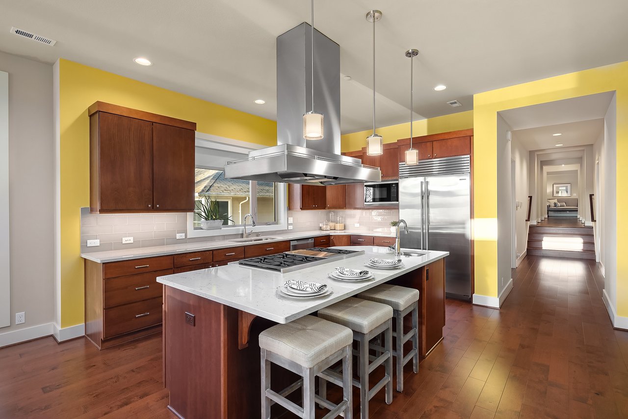 4605 Lake Washington Blvd NE #201