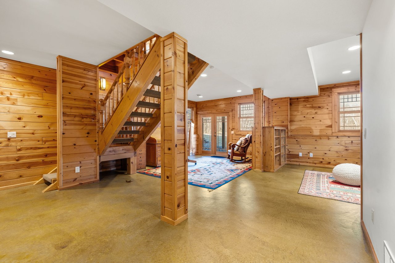 2427 Beede Lake Trail