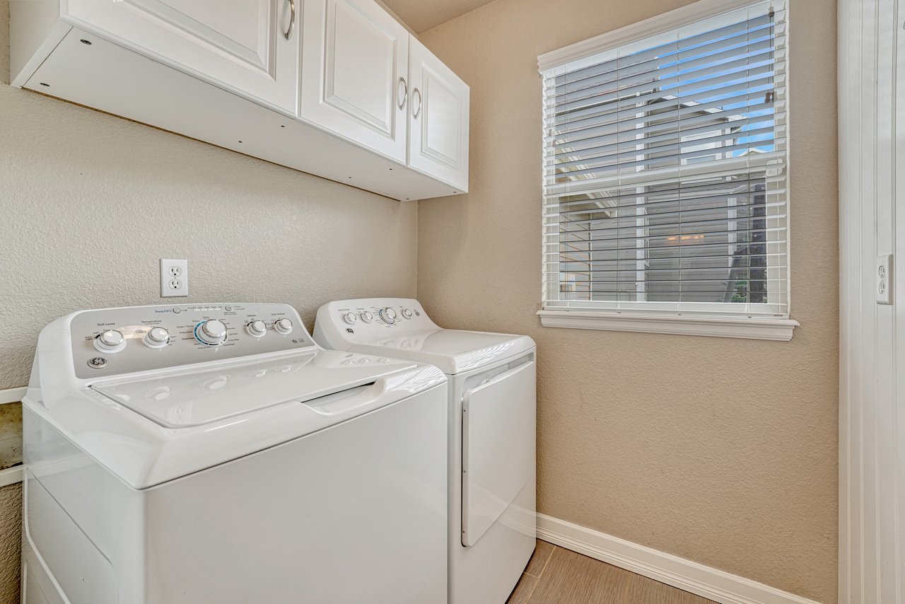12589 Highland Oaks Place