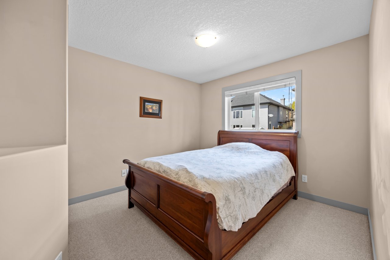 139 Tuscany Ridge Close NW