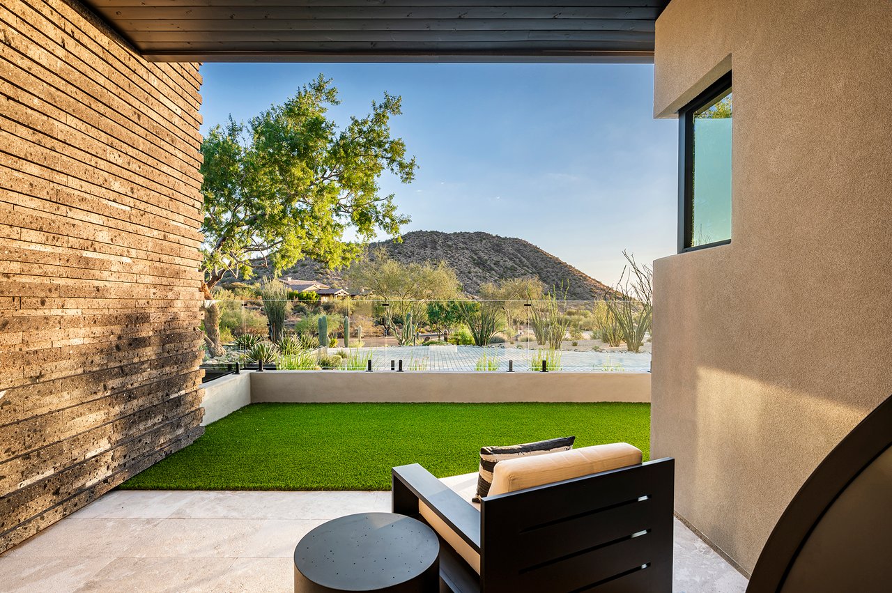 10784 E PINNACLE PEAK Road