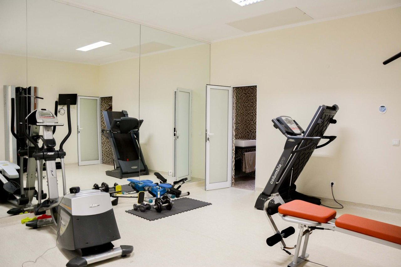 Luxury 4-Bedroom Villa with Indoor Pool – São Miguel, Azores